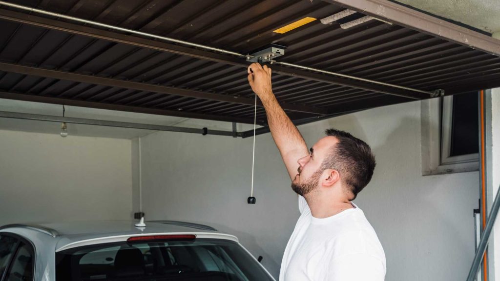 Garage Door Repair Houston TX (1)